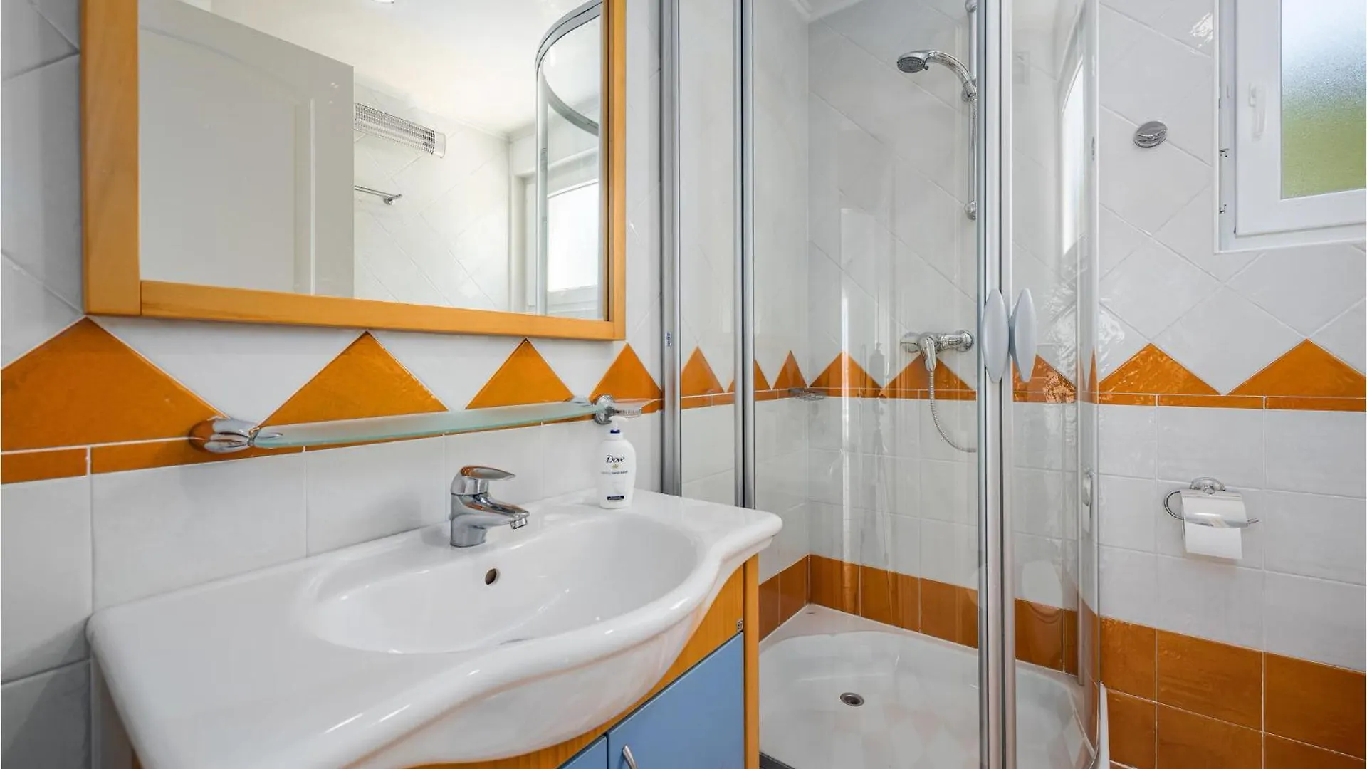 Awesome Home In Savudrija With Jacuzzi 0*,